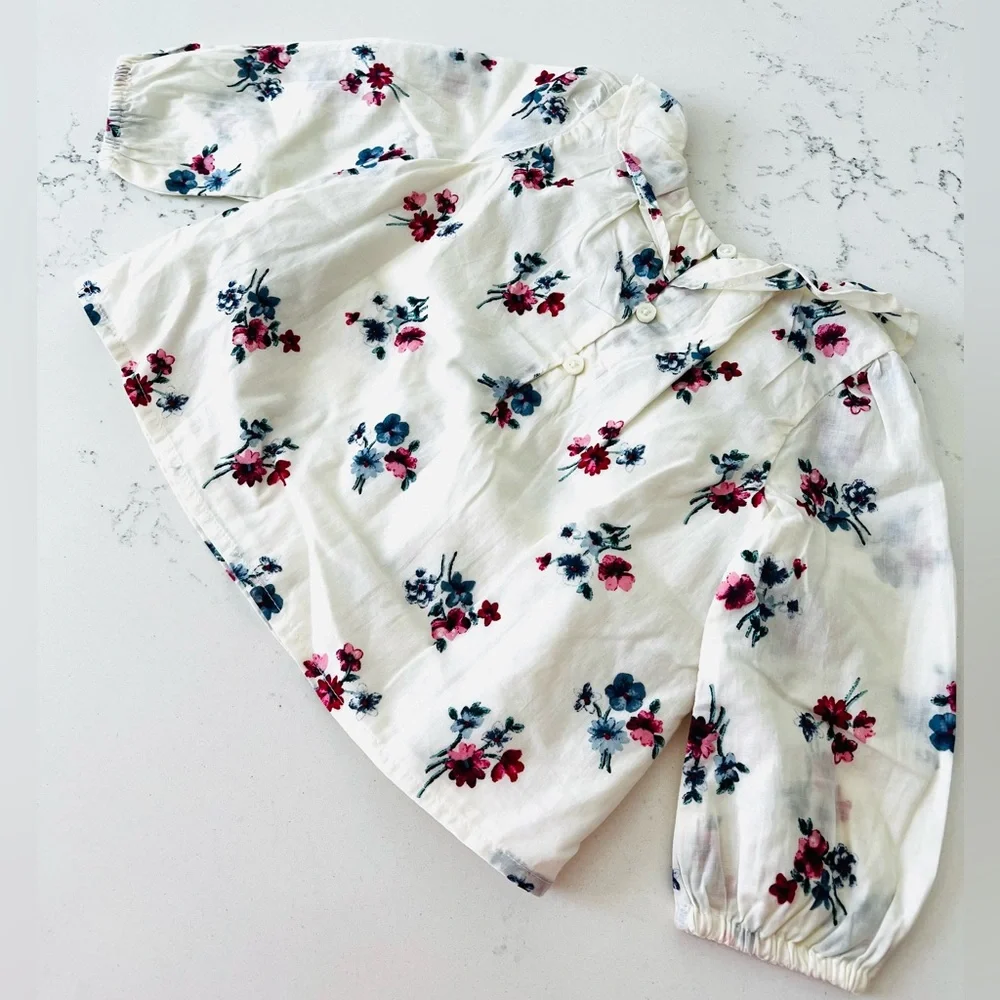 Baby Gap Floral top size 6-12 months